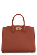 Carica l'immagine nel visualizzatore di Gallery, Borsa a mano The Studio in pelle