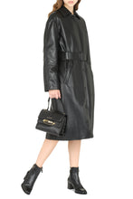 Carica l'immagine nel visualizzatore di Gallery, Cappotto imbottito in ecopelle