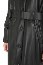 Carica l'immagine nel visualizzatore di Gallery, Cappotto imbottito in ecopelle