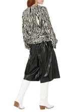 Carica l&#39;immagine nel visualizzatore di Gallery, Blusa stampata Maloua con ruches
