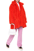 Carica l&#39;immagine nel visualizzatore di Gallery, Cappotto in ecopelliccia
