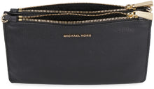 Carica l&#39;immagine nel visualizzatore di Gallery, Clutch in pelle martellata
