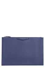 Carica l&#39;immagine nel visualizzatore di Gallery, Busta piatta Antigona in pelle
