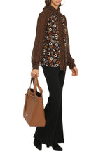 Carica l&#39;immagine nel visualizzatore di Gallery, Camicia in crêpe stampato
