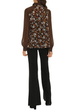 Carica l&#39;immagine nel visualizzatore di Gallery, Camicia in crêpe stampato
