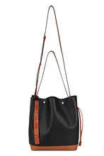 Carica l&#39;immagine nel visualizzatore di Gallery, Borsa Milano a secchiello in pelle
