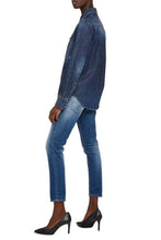 Carica l&#39;immagine nel visualizzatore di Gallery, Camicia in denim con strass
