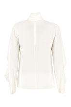 Carica l&#39;immagine nel visualizzatore di Gallery, Blusa in seta con collo foulard
