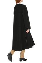 Carica l&#39;immagine nel visualizzatore di Gallery, Cappotto Vezzano reversibile in lana vergine
